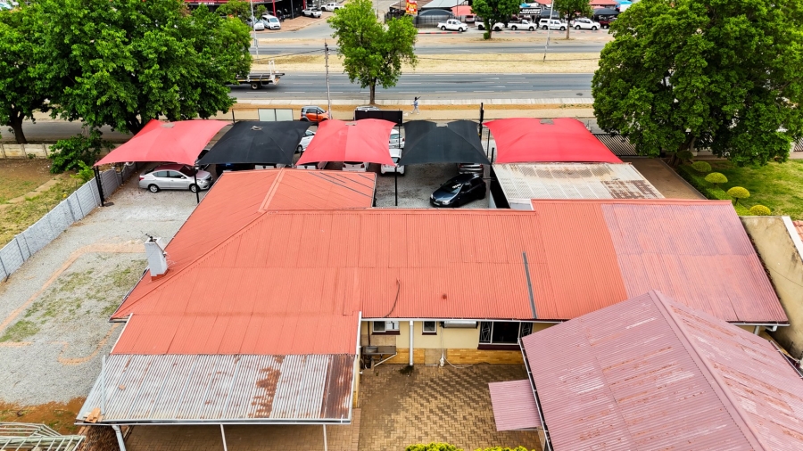 Commercial Property for Sale in Freemanville North West